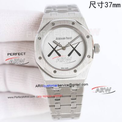 APS Factory Super Clone Audemars Piguet Royal Oak Kaws Silver Dial Steel Case Watch